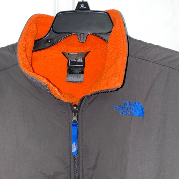 The North Face Denali Boys Jacket XL(18-20) Orange/Dark Gray - Picture 2 of 4